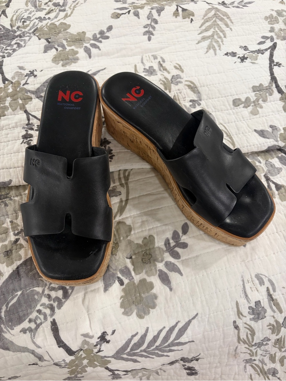 National Comfort Black Leather Wedge 8